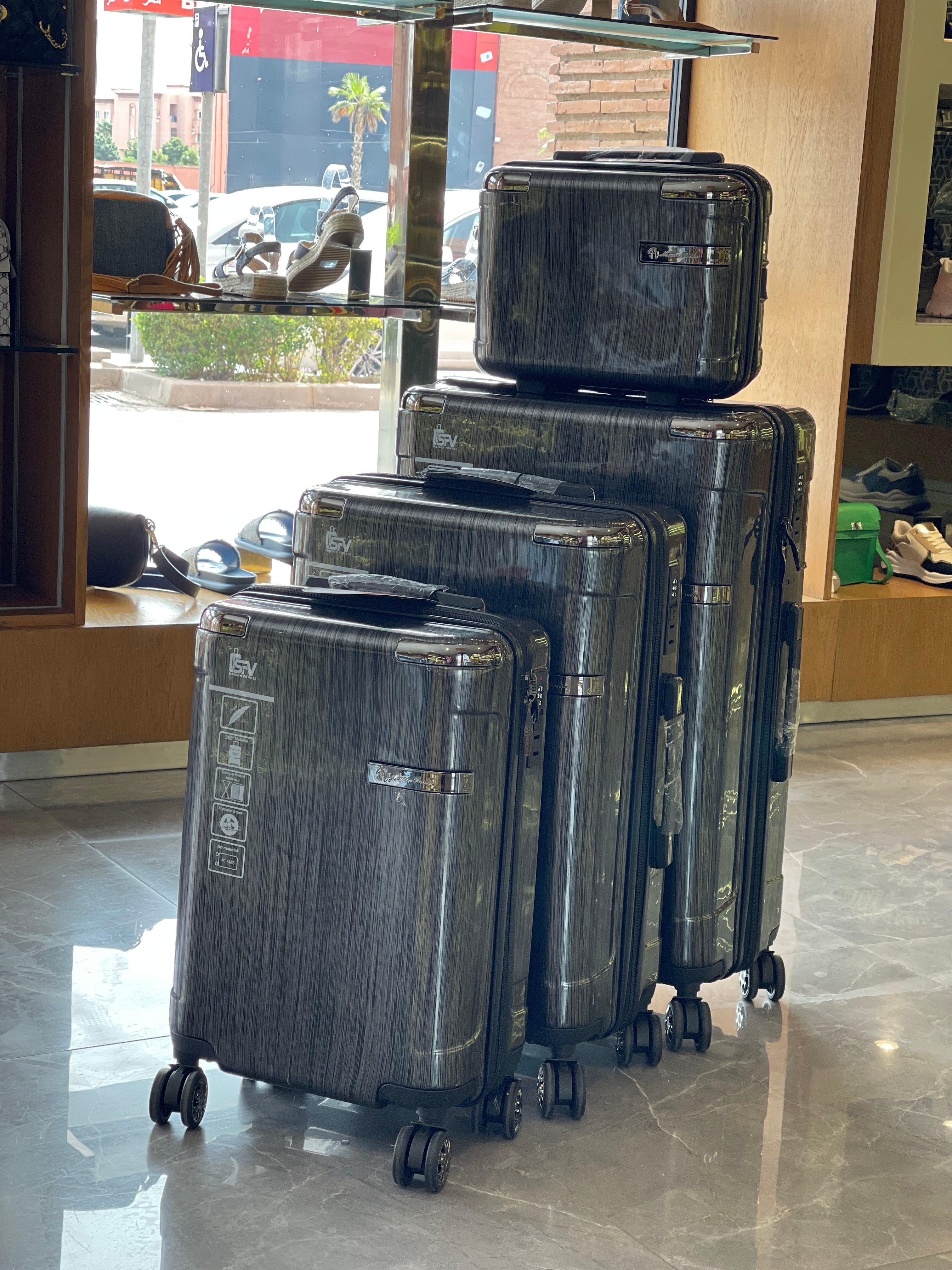 VALISE A ROULETTE SPINNER