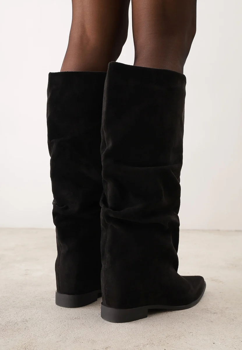 BOTTES BASSES HAUTES A TALONS BAS