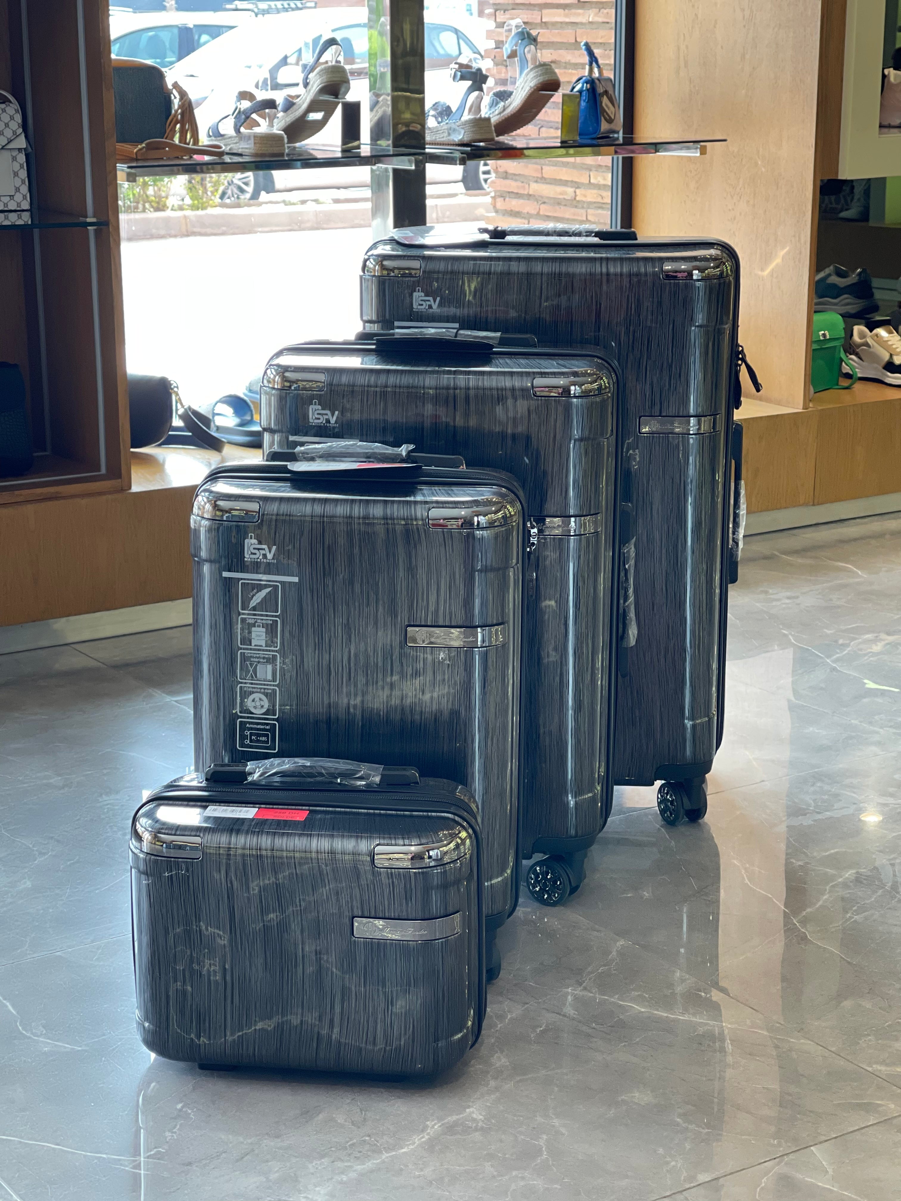 VALISE A ROULETTE SPINNER