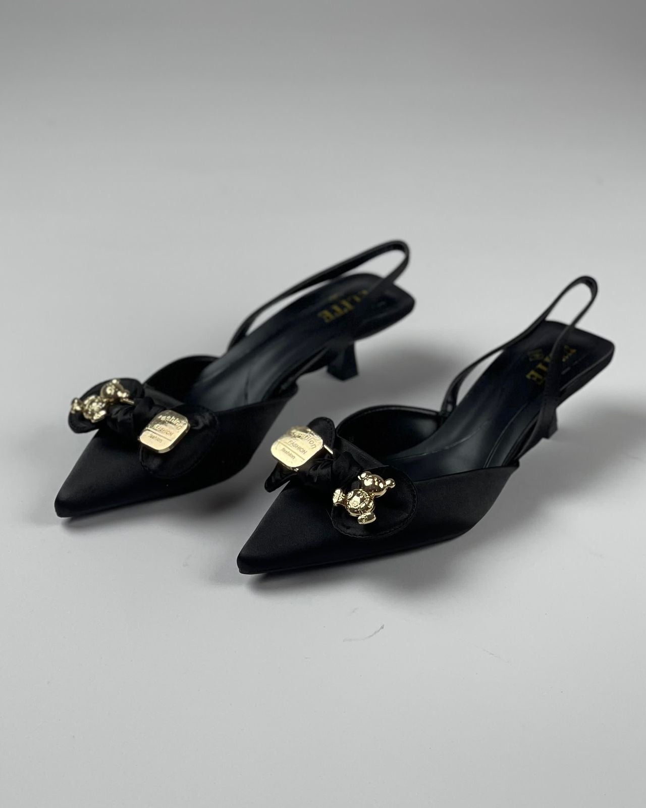 ESCARPIN A PETIT TALON