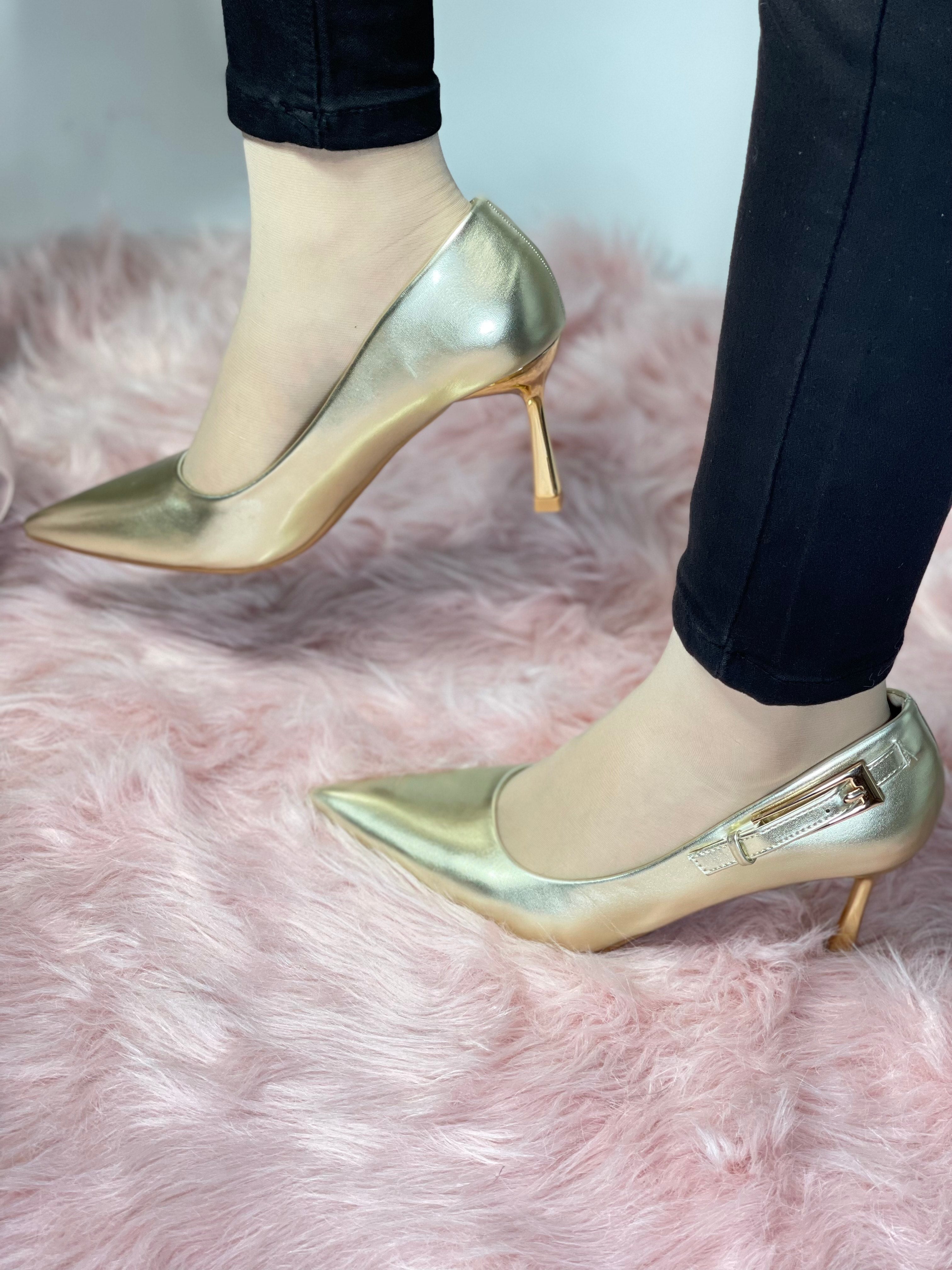 ESCARPIN A TALON HAUT DORE