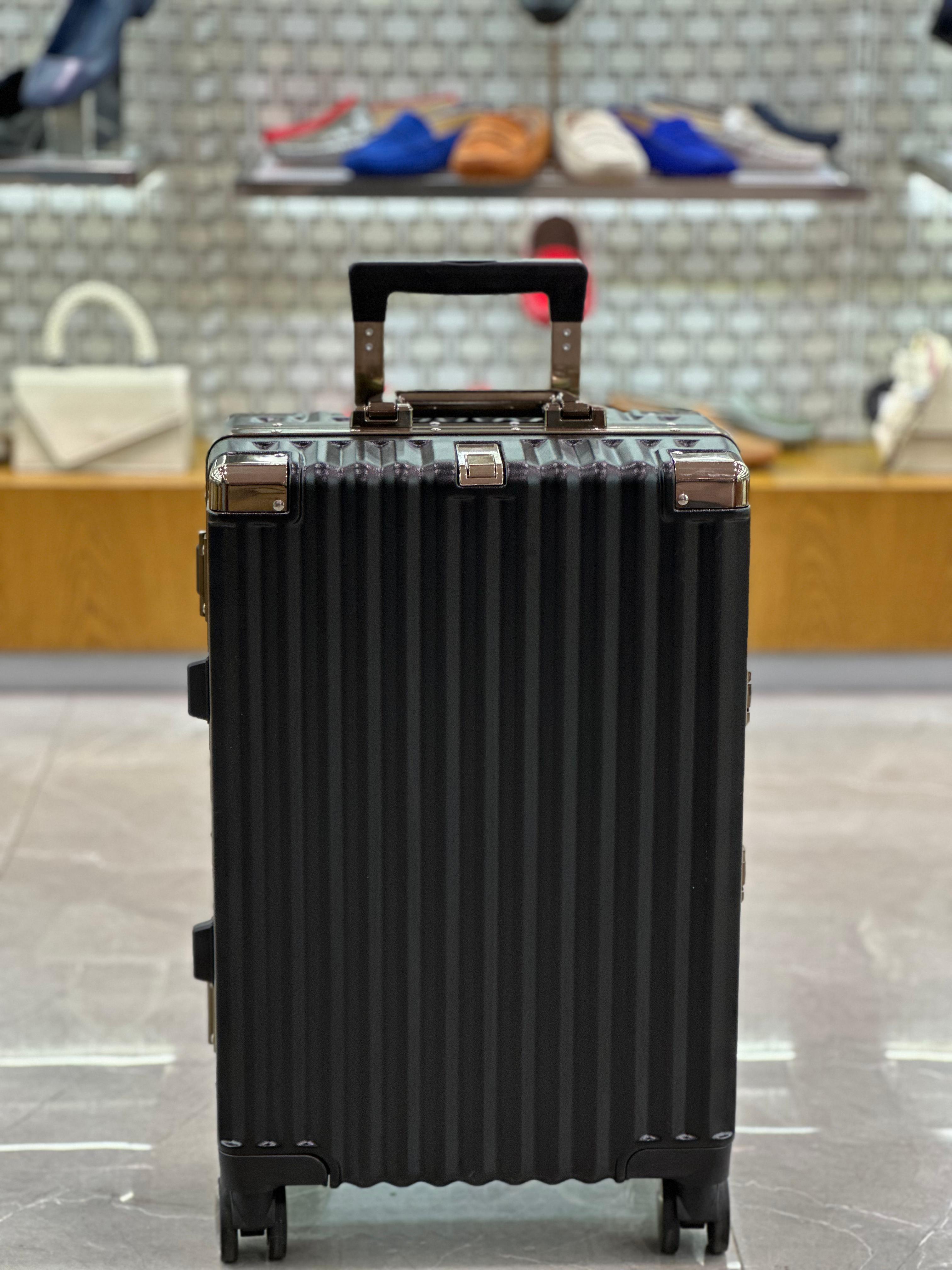 VALISE DE VOYAGE DE LUXE