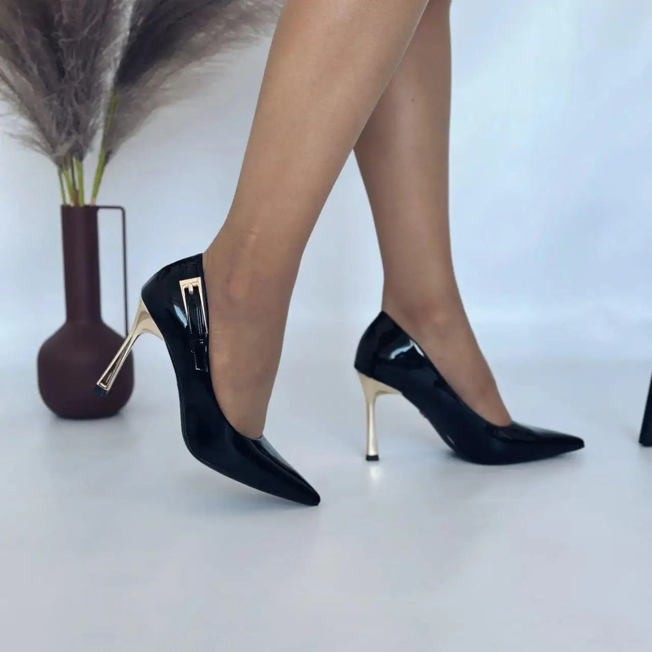 ESCARPIN A TALON HAUT DORE