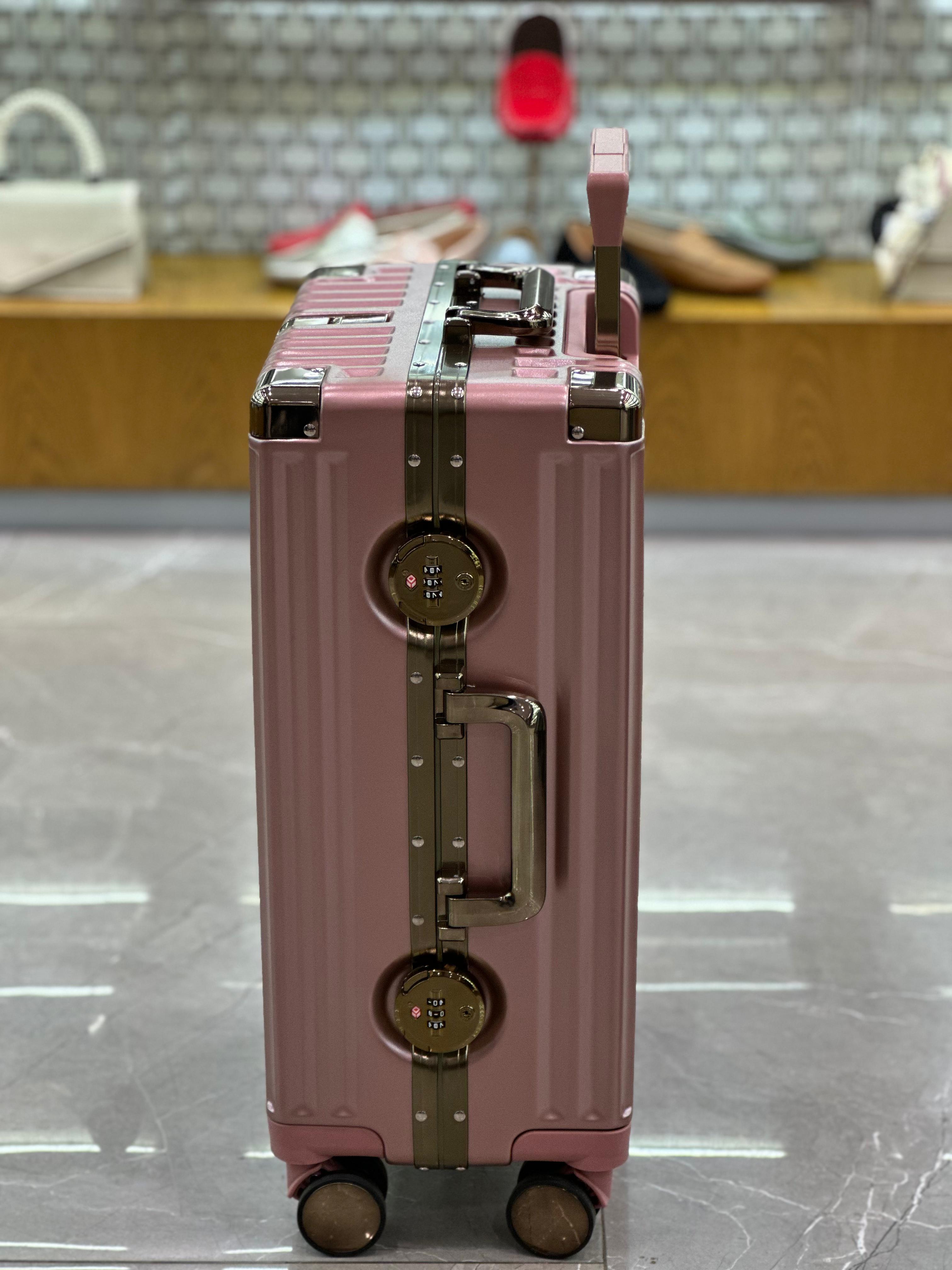 VALISE DE VOYAGE DE LUXE