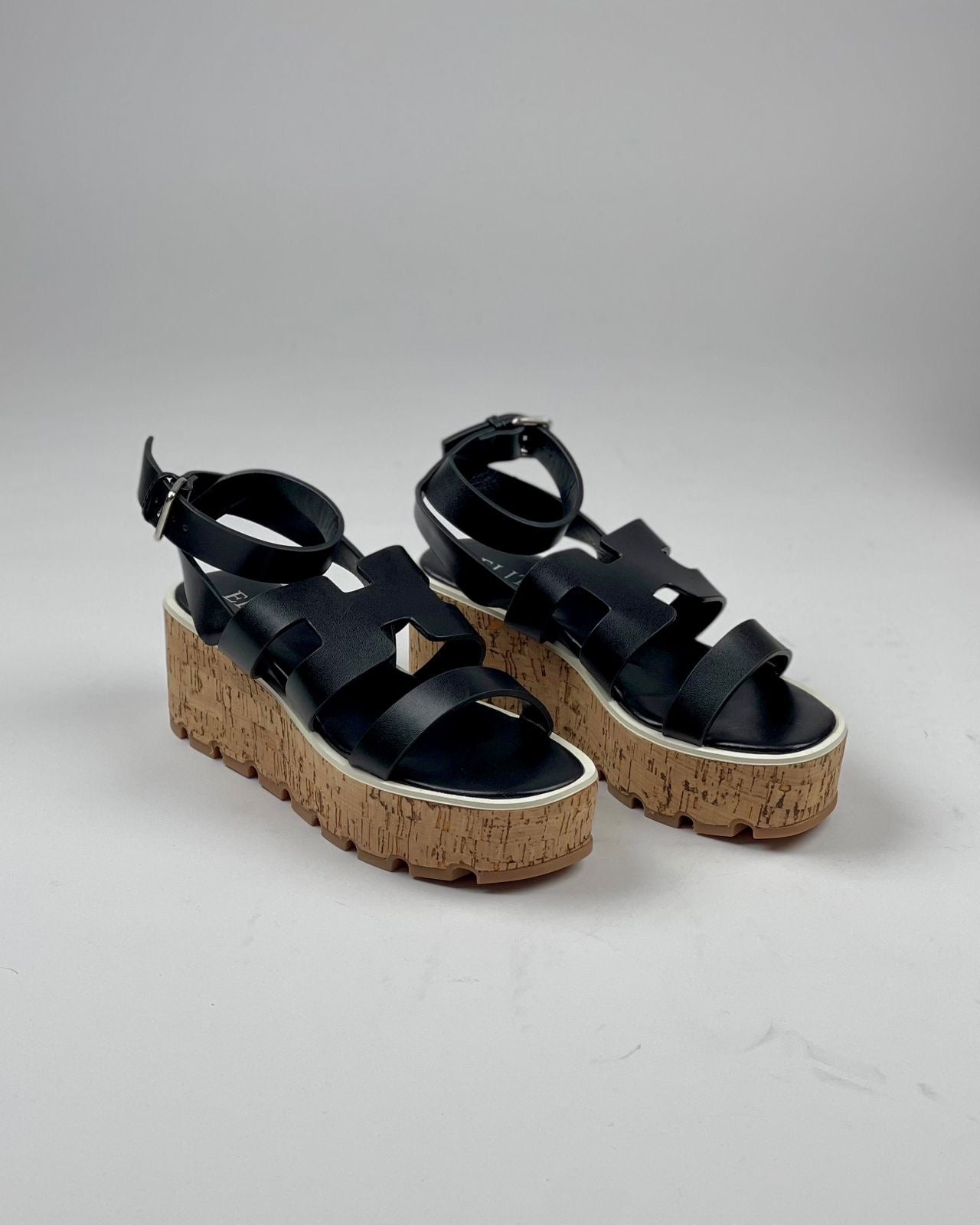 SANDALE COMPENSEE