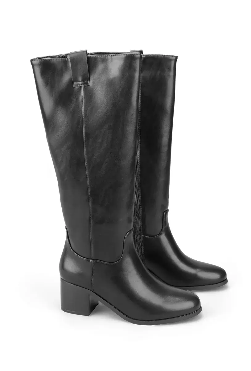 BOTTES