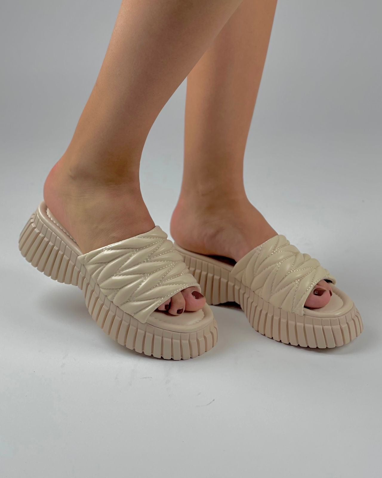 SANDALE COMPENSEE