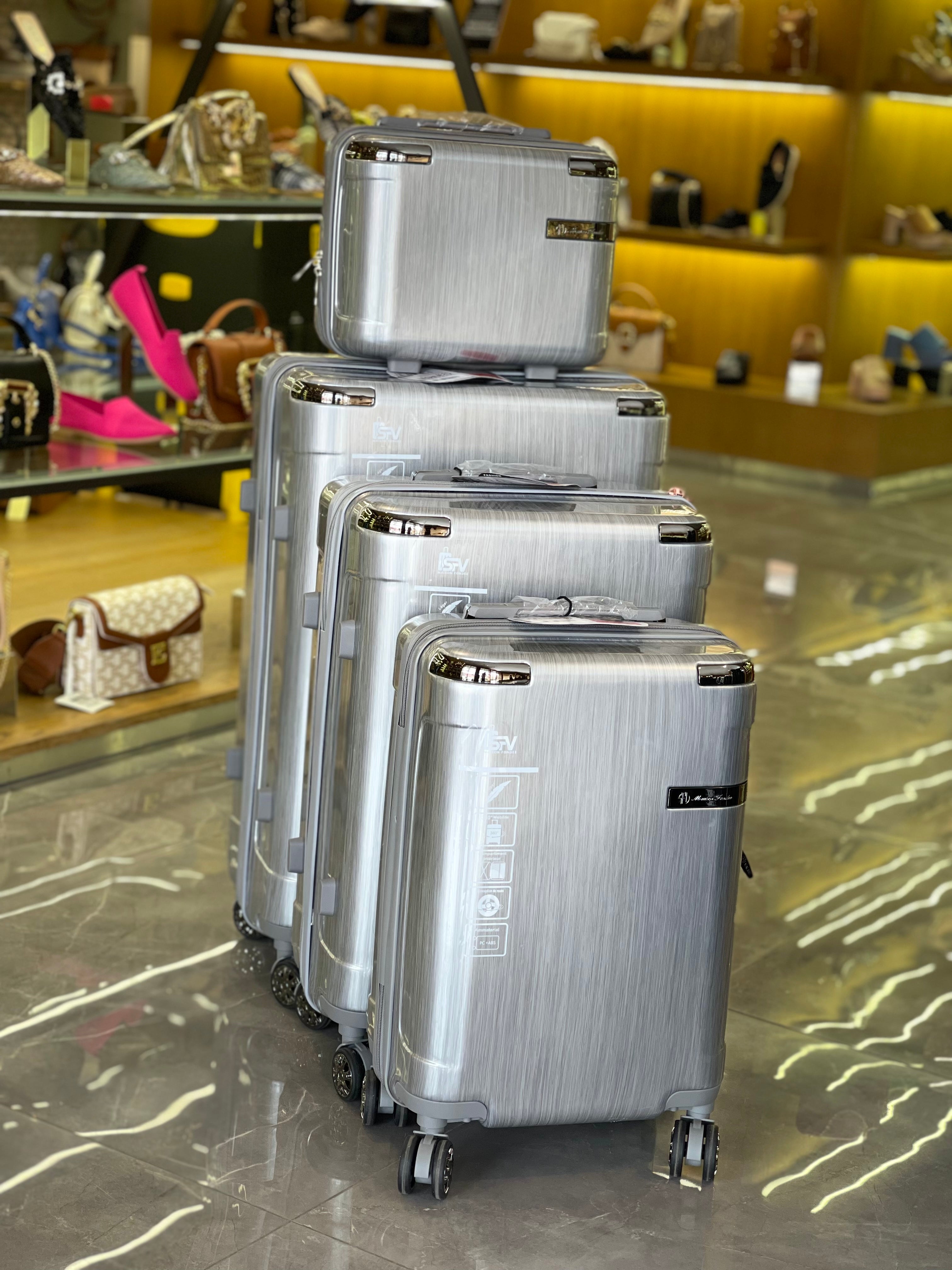 VALISE A ROULETTE SPINNER