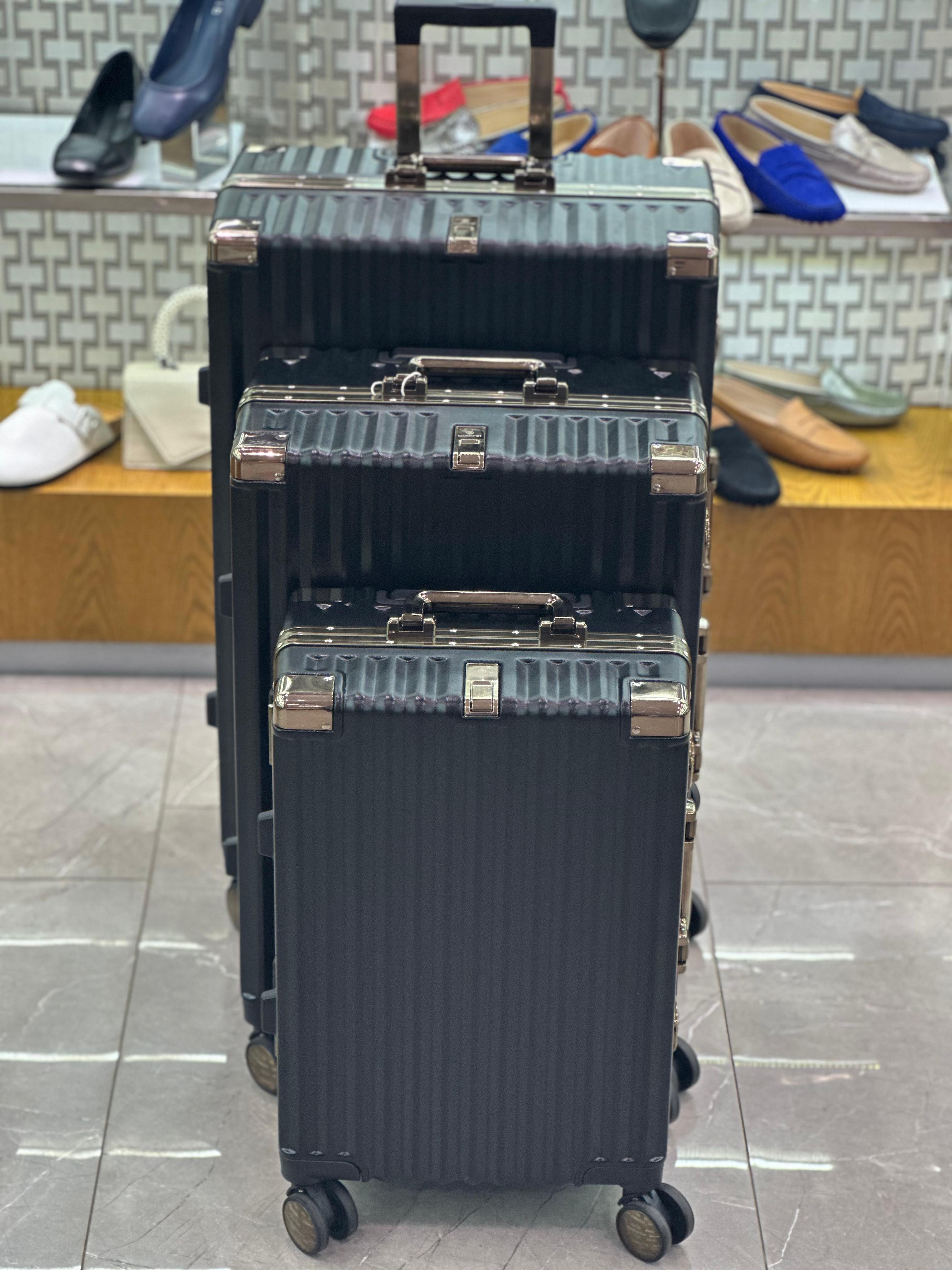 VALISE DE VOYAGE DE LUXE