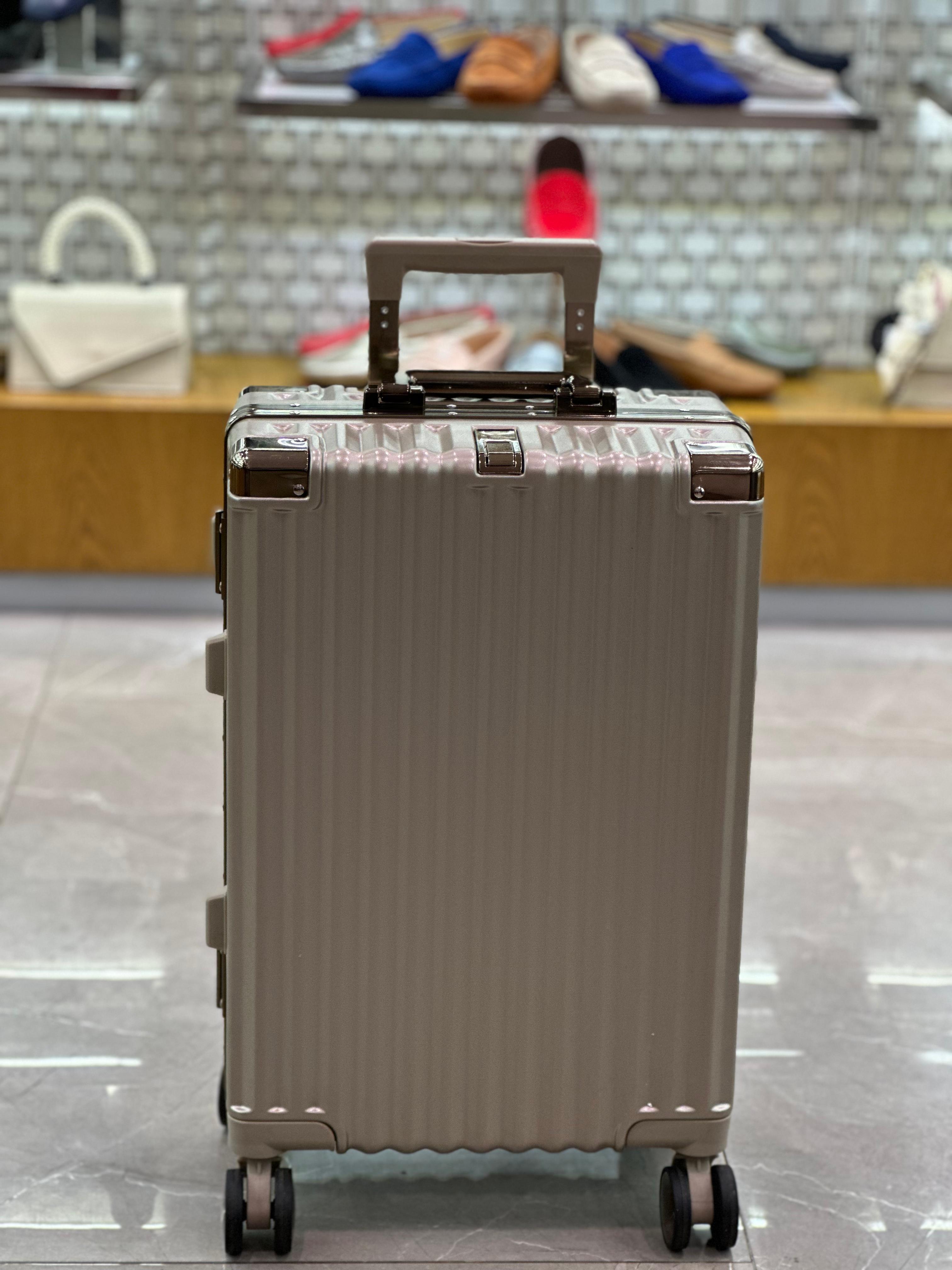 VALISE DE VOYAGE DE LUXE