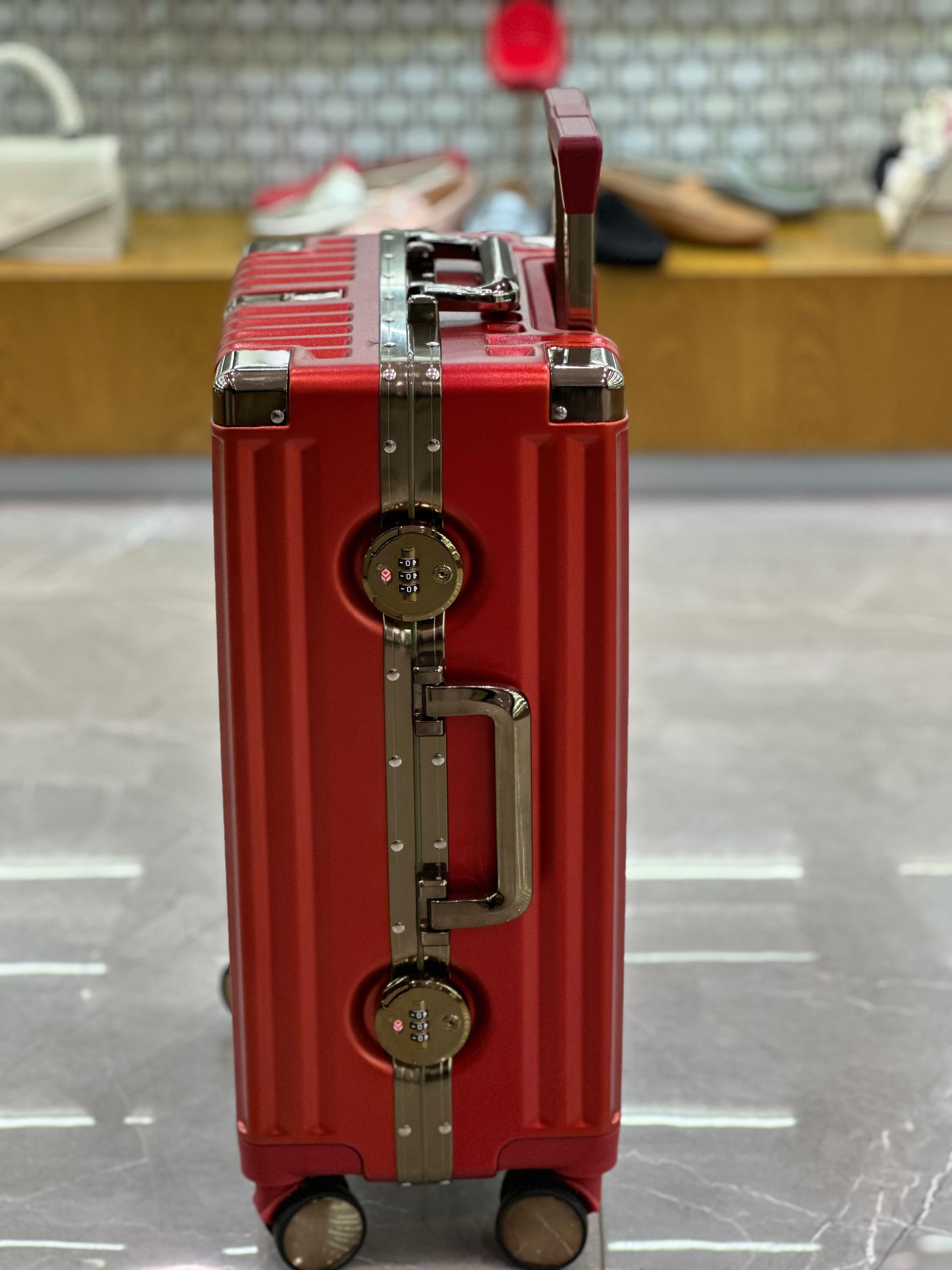 VALISE DE VOYAGE DE LUXE