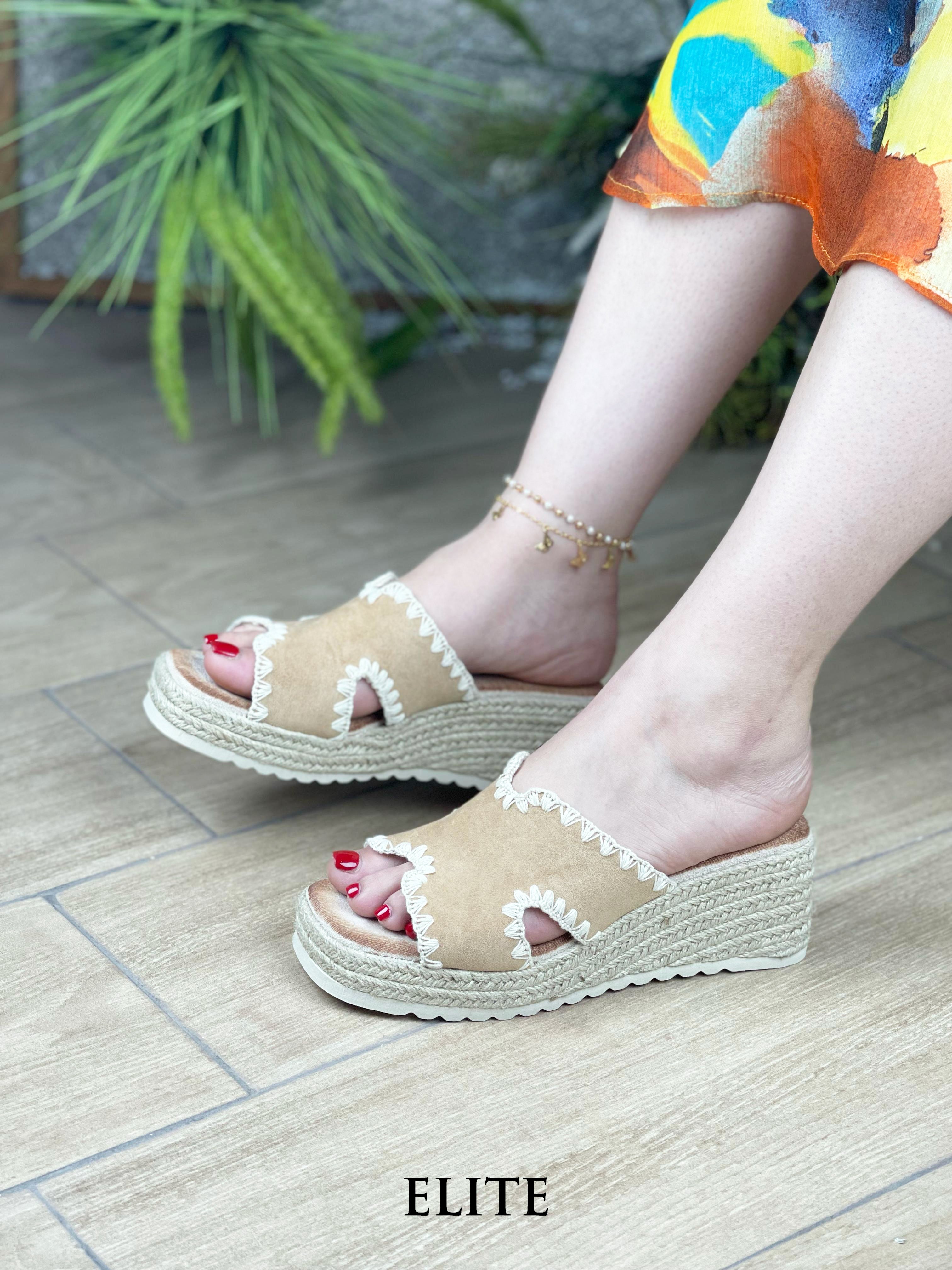 SANDALE