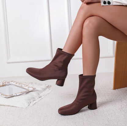 BOTTINES SATTINEE A TALON CARRE