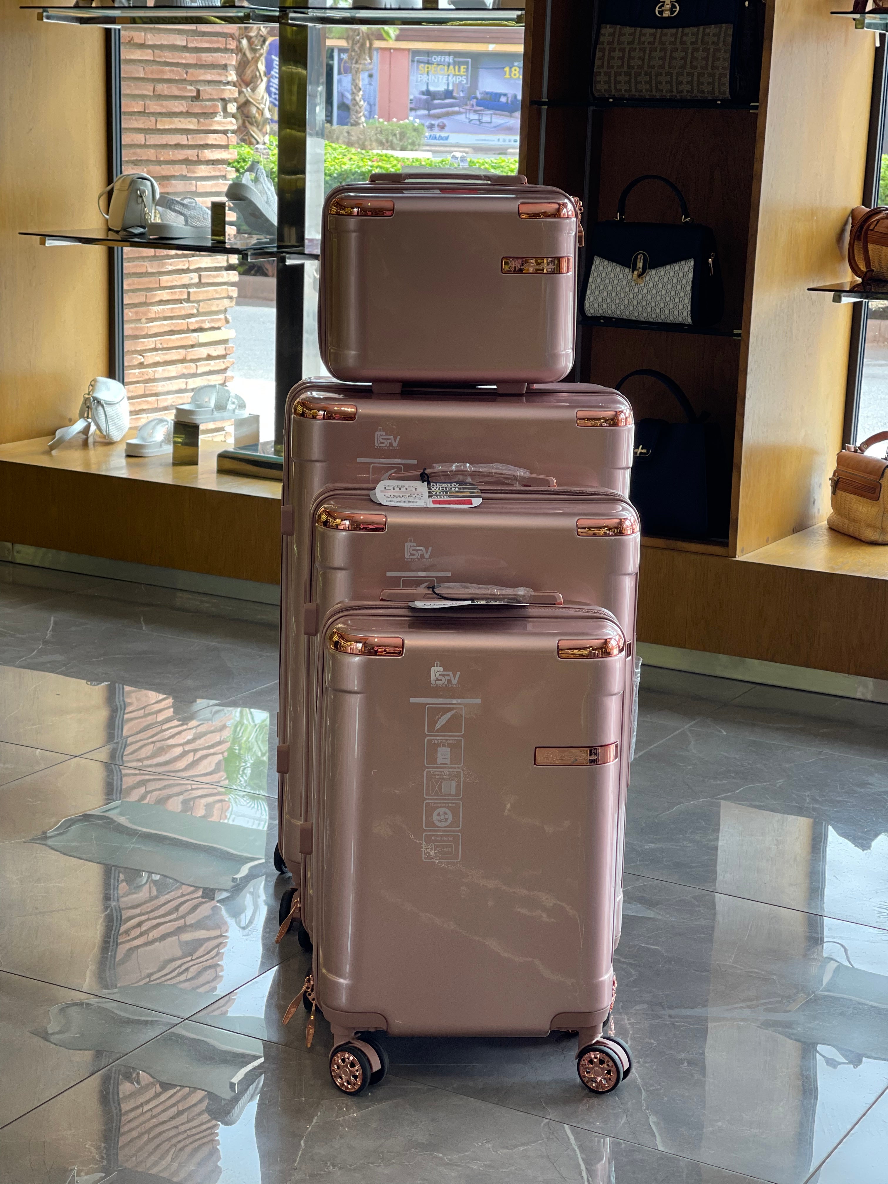 VALISE A ROULETTE SPINNER
