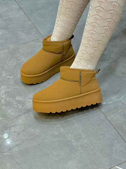 UGG